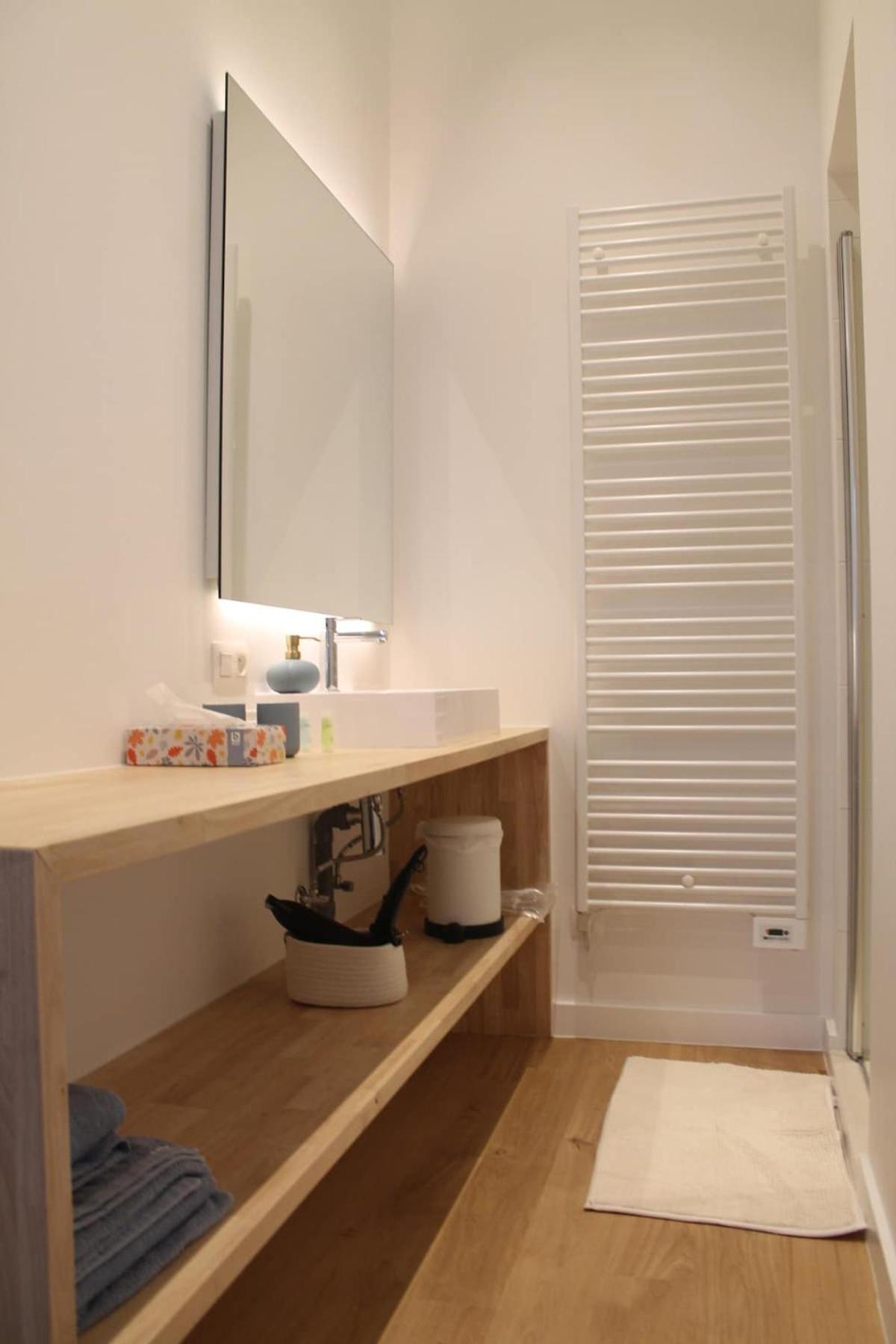 Apartment Charming With Cathedral View In On The 2th Floor *